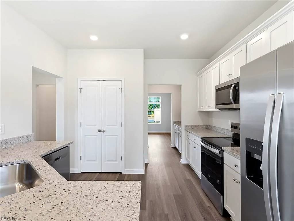 1002 Eastport PL, SUFFOLK VA 23435 thumb 8