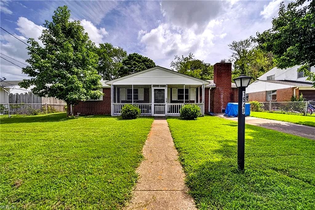 1948 Beall DR, HAMPTON VA 23663 - Photo 2