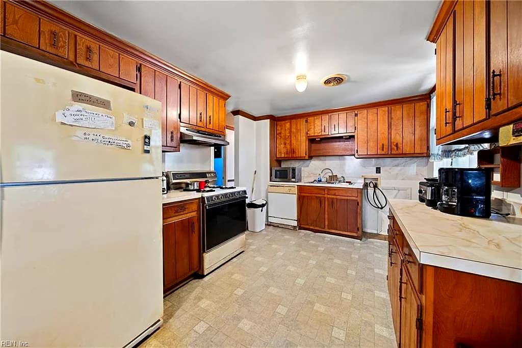 1948 Beall DR, HAMPTON VA 23663 thumb 6