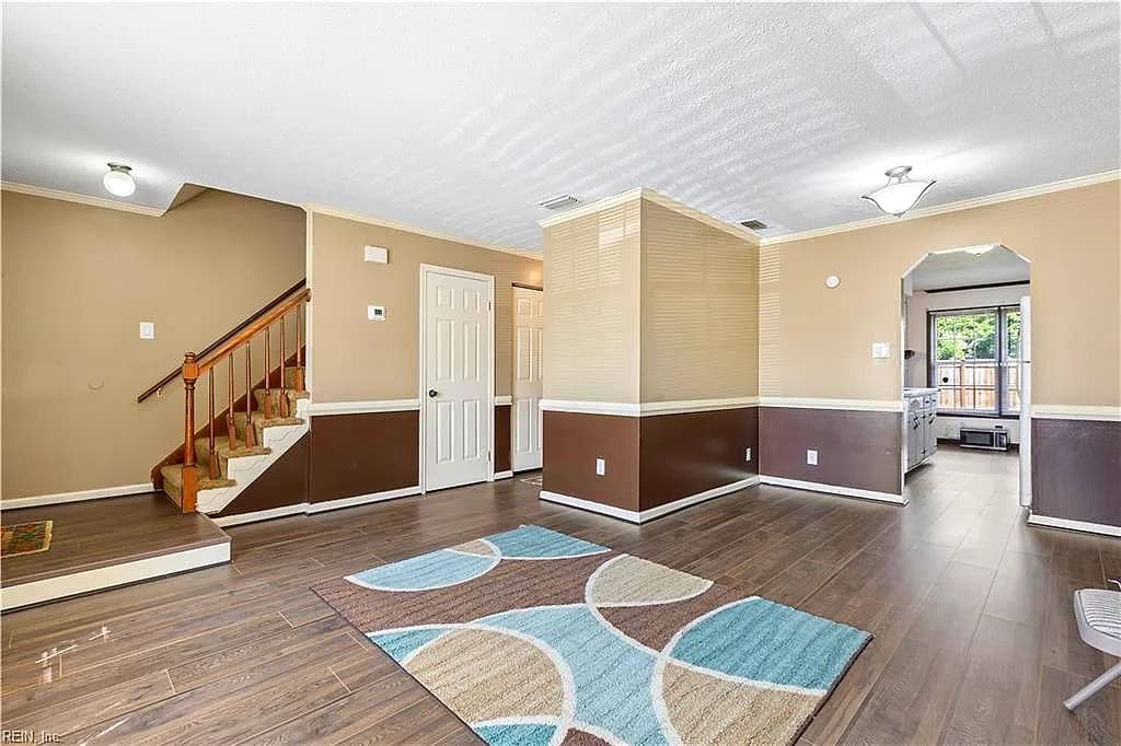 5504 Professor CT, VIRGINIA BEACH VA 23462 - Photo 4