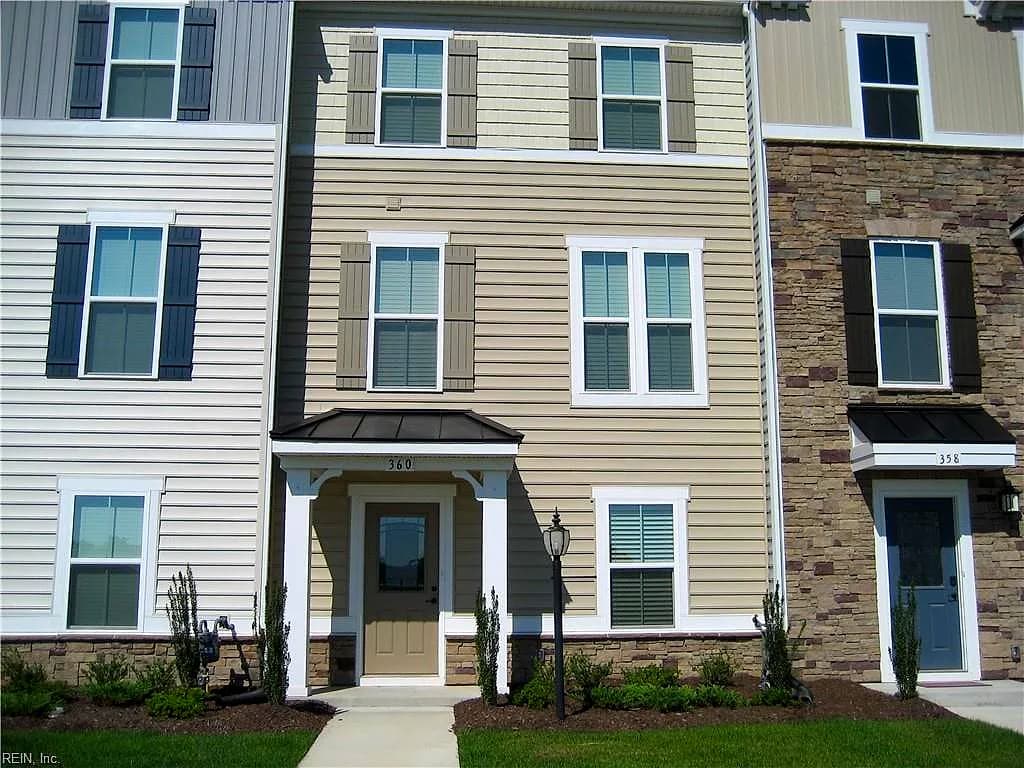 360 Spring Hill PL, SMITHFIELD VA 23430 - Main photo