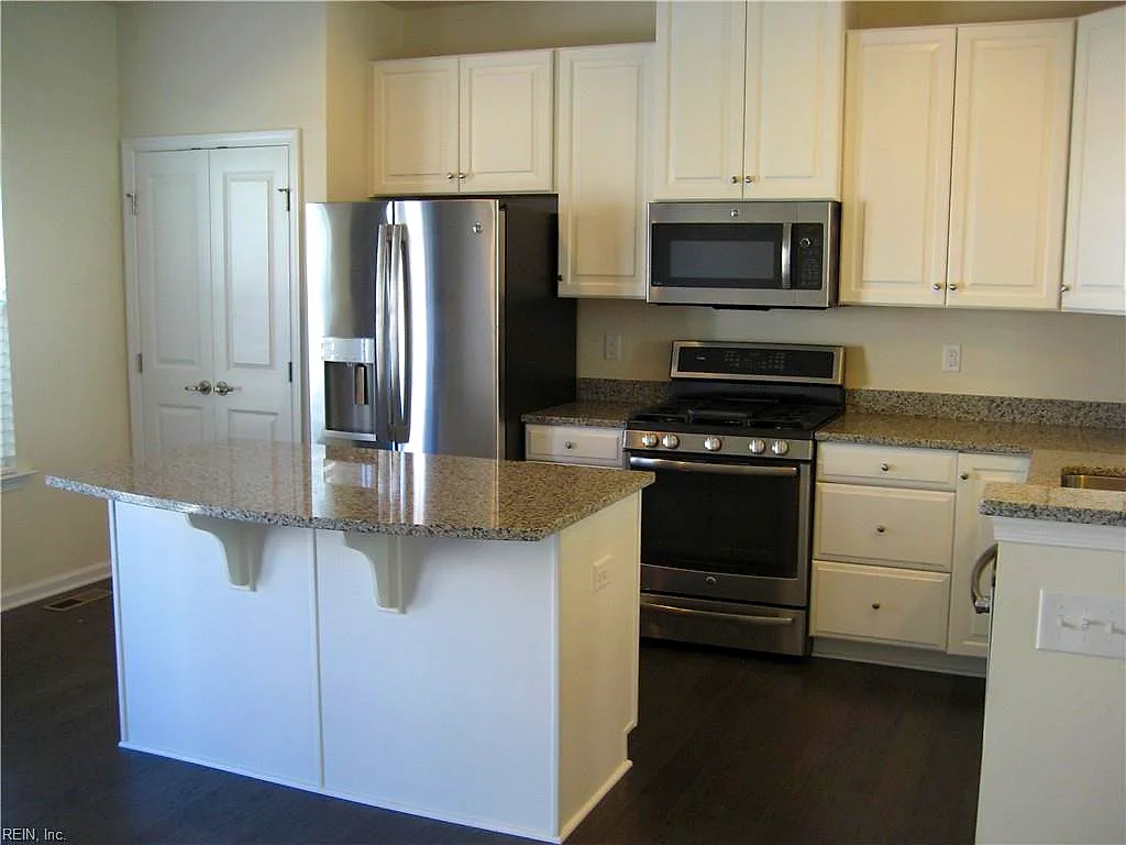 360 Spring Hill PL, SMITHFIELD VA 23430 thumb 9