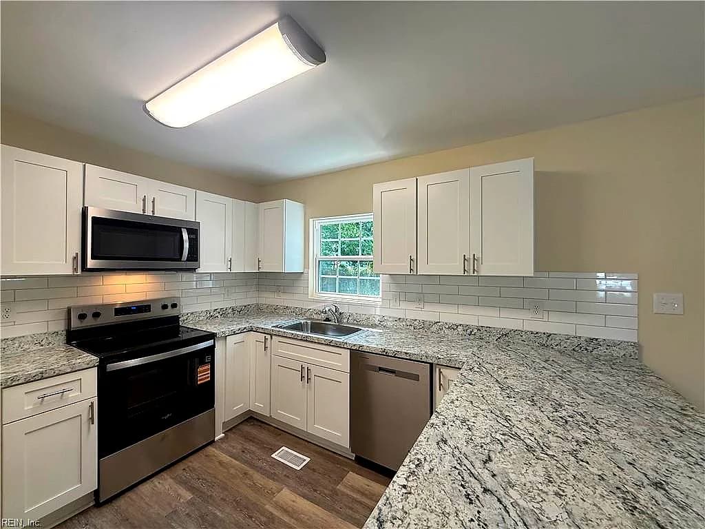 12 Afton PW, PORTSMOUTH VA 23702 thumb 10