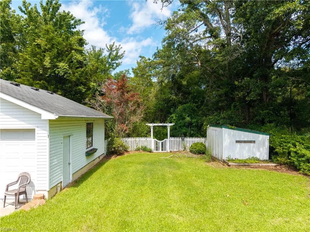 105 Avery DR, SHILOH NC 27974 thumb 9