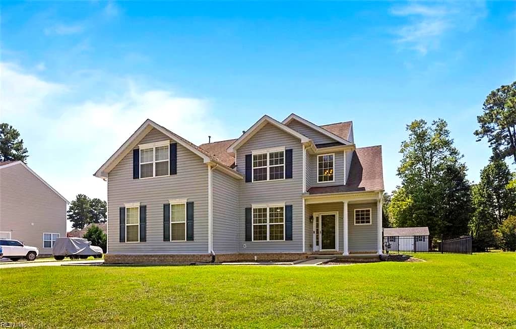 224 Wellington Cir CIR, SMITHFIELD VA 23430 - Photo 2