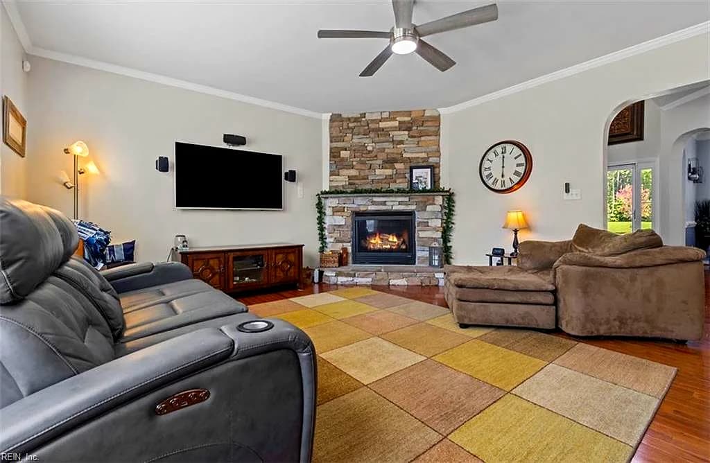 224 Wellington Cir CIR, SMITHFIELD VA 23430 thumb 8