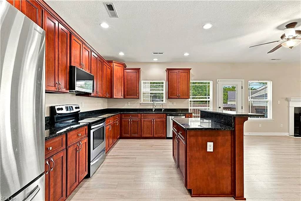 319 Maplewood ST, HAMPTON VA 23669 thumb 9
