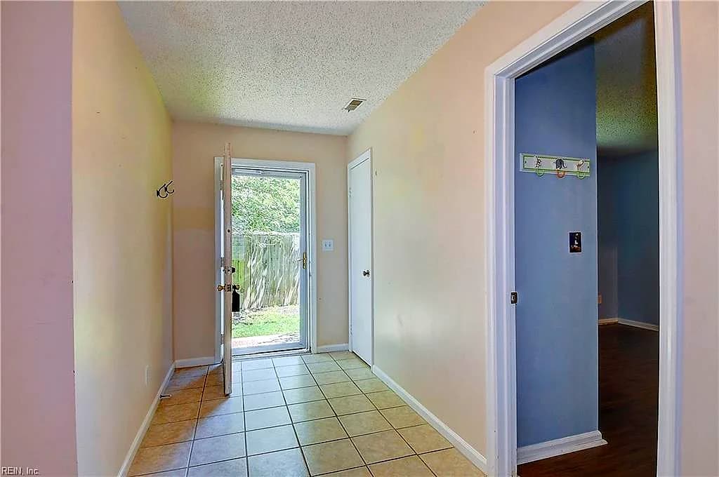5452 Glenville CIR, VIRGINIA BEACH VA 23462 - Photo 5