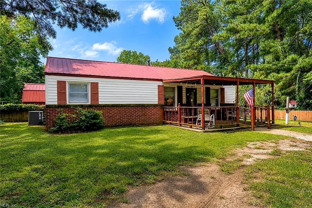 752 Old Oyster Point RD, NEWPORT NEWS VA 23602 - Photo 2