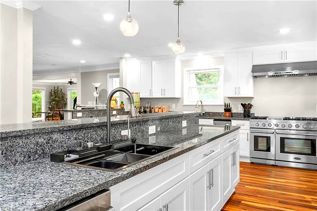 641 Ravenwoods DR, CHESAPEAKE VA 23322 thumb 8