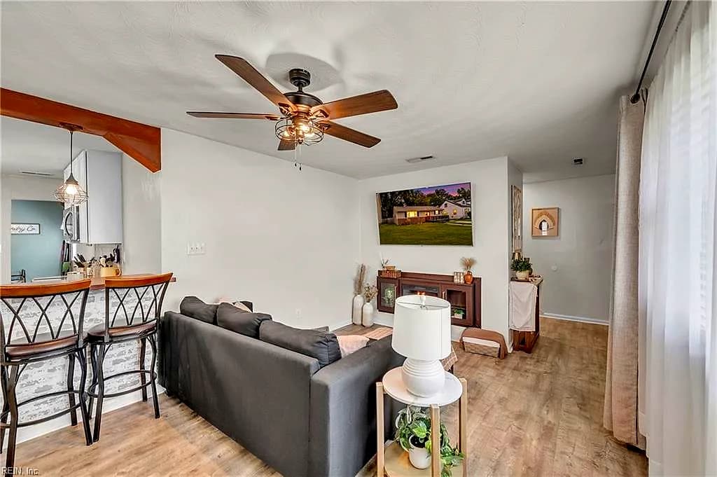 2015 Camden AVE, PORTSMOUTH VA 23704 - Photo 4