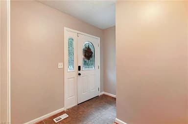 8174 Lord Fairfax CIR, GLOUCESTER VA 23061 thumb 4