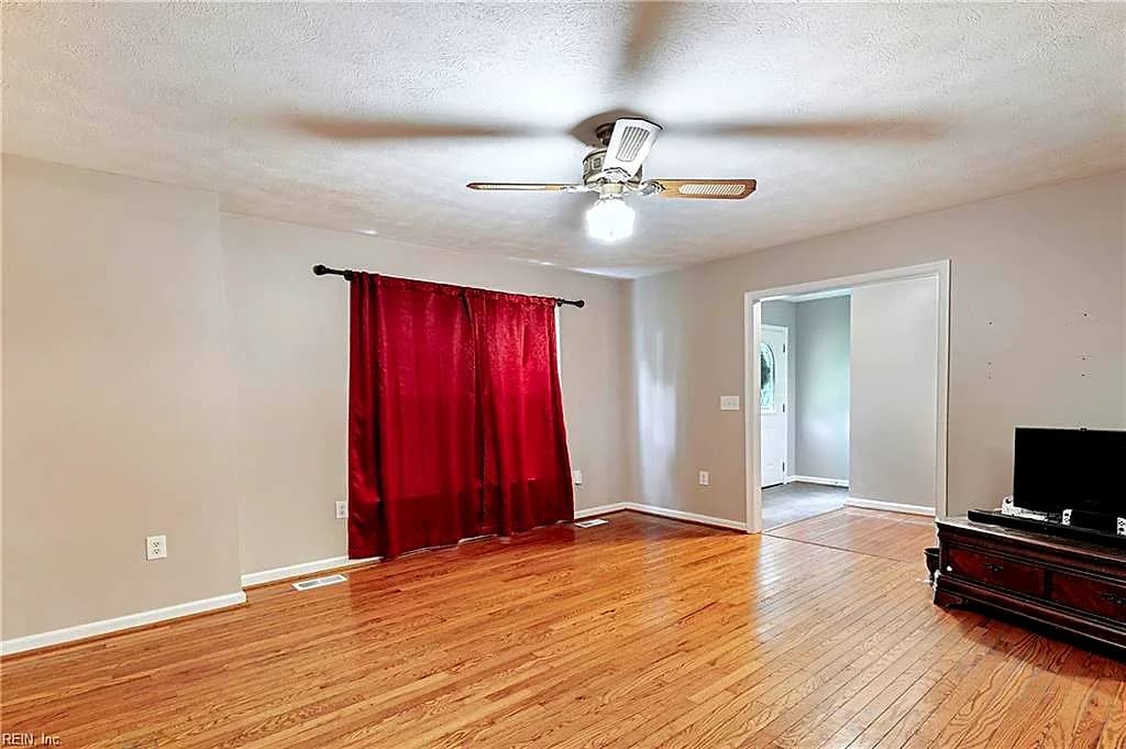 8174 Lord Fairfax CIR, GLOUCESTER VA 23061 thumb 6