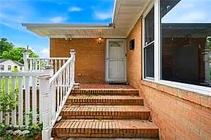 616 Powhatan PW, HAMPTON VA 23661 - Photo 5