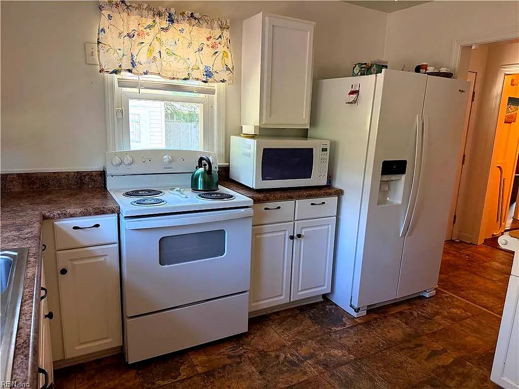 318 Tareyton LN, PORTSMOUTH VA 23701 thumb 11