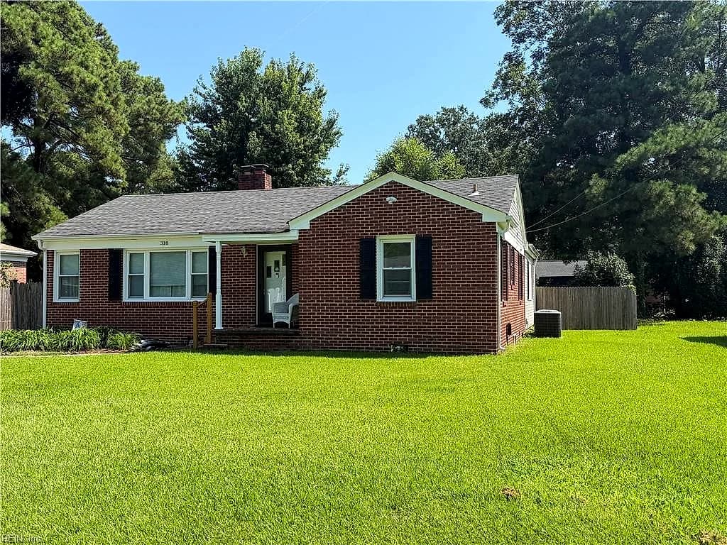 318 Tareyton LN, PORTSMOUTH VA 23701 - Photo 4