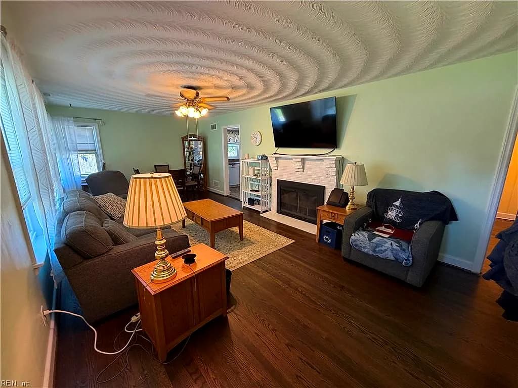 318 Tareyton LN, PORTSMOUTH VA 23701 thumb 6
