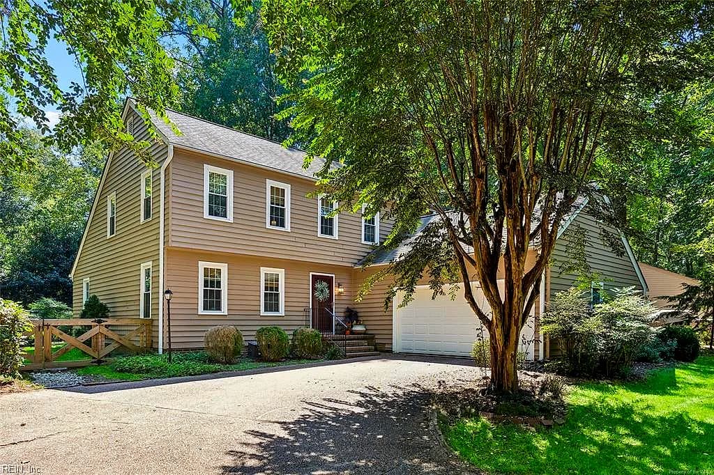 241 Tutters Neck NCK, WILLIAMSBURG VA 23185 - Photo 3
