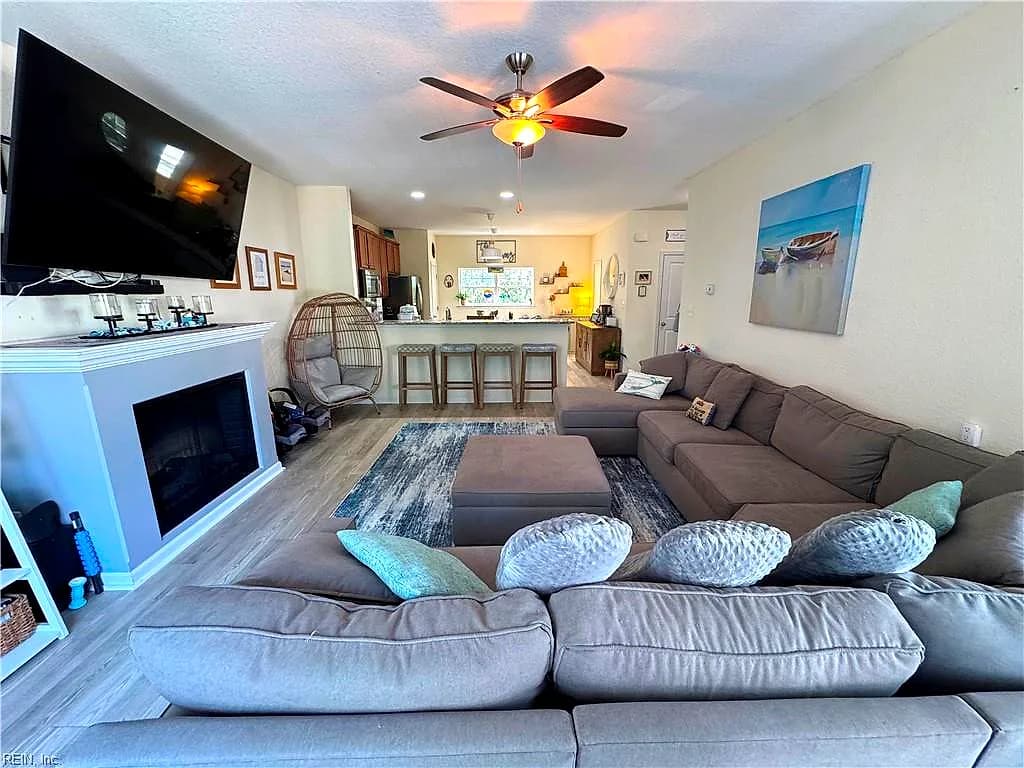 420 Heron LNDG, VIRGINIA BEACH VA 23451 thumb 9