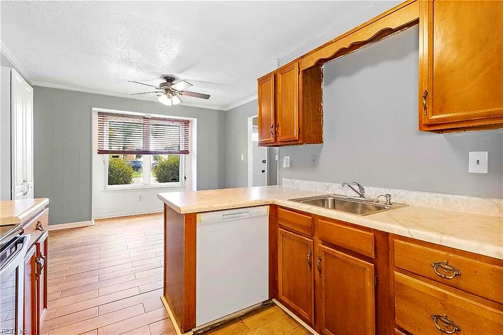 3454 Waltham CIR, VIRGINIA BEACH VA 23452 - Photo 5