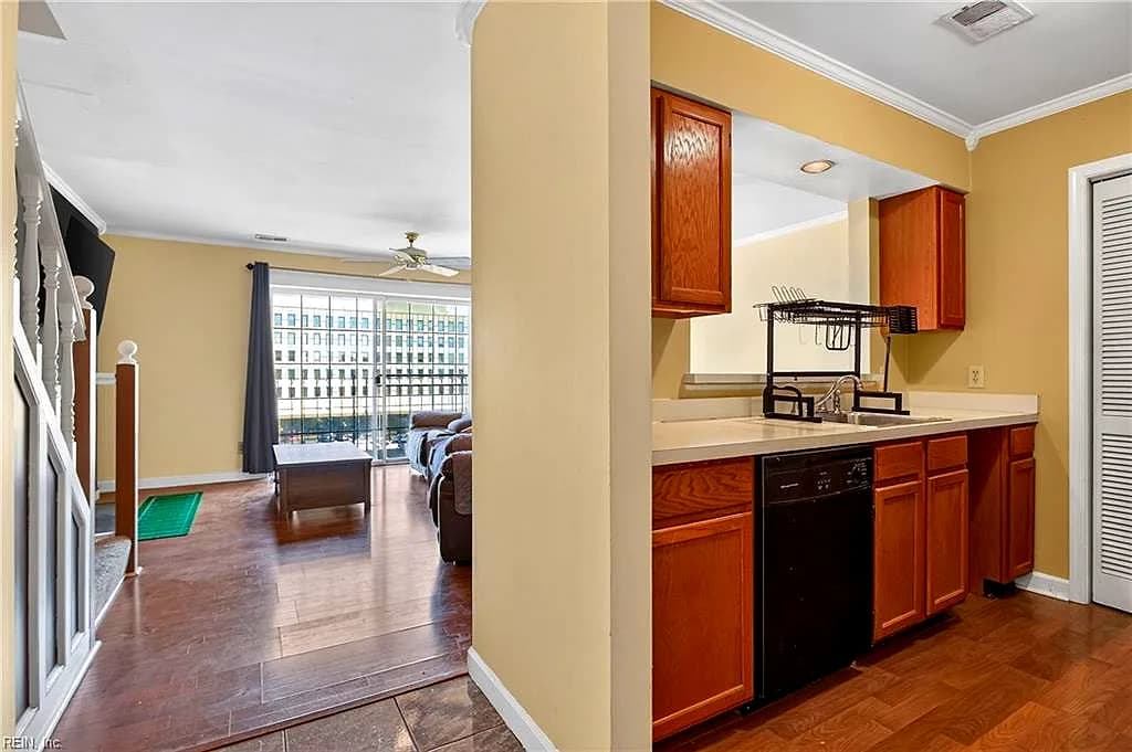 111 High ST #402, PORTSMOUTH VA 23704 thumb 7