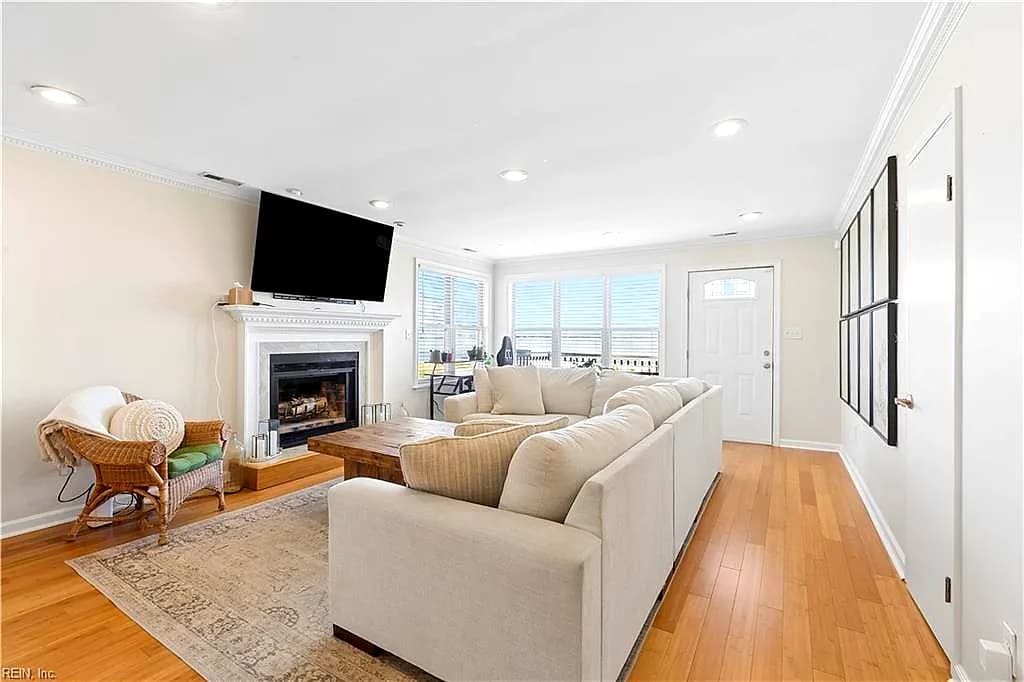 1224 W Ocean View Ave NONE #C, NORFOLK VA 23503 - Photo 5