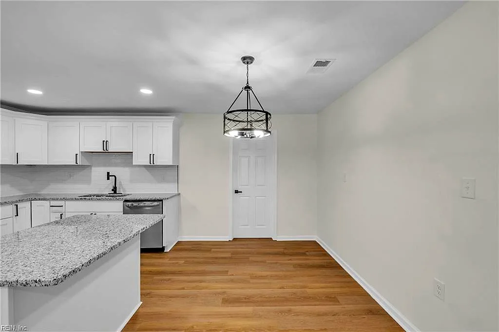 2415 Chesapeake CIR, CHESAPEAKE VA 23324 thumb 7