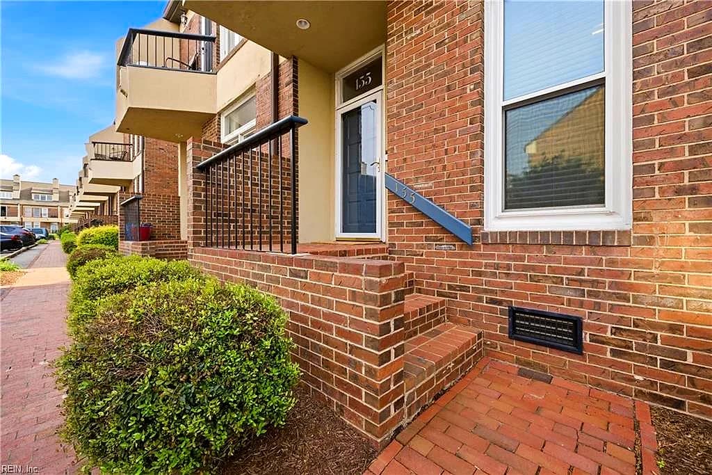 155 Crawford PW #28, PORTSMOUTH VA 23704 - Photo 5