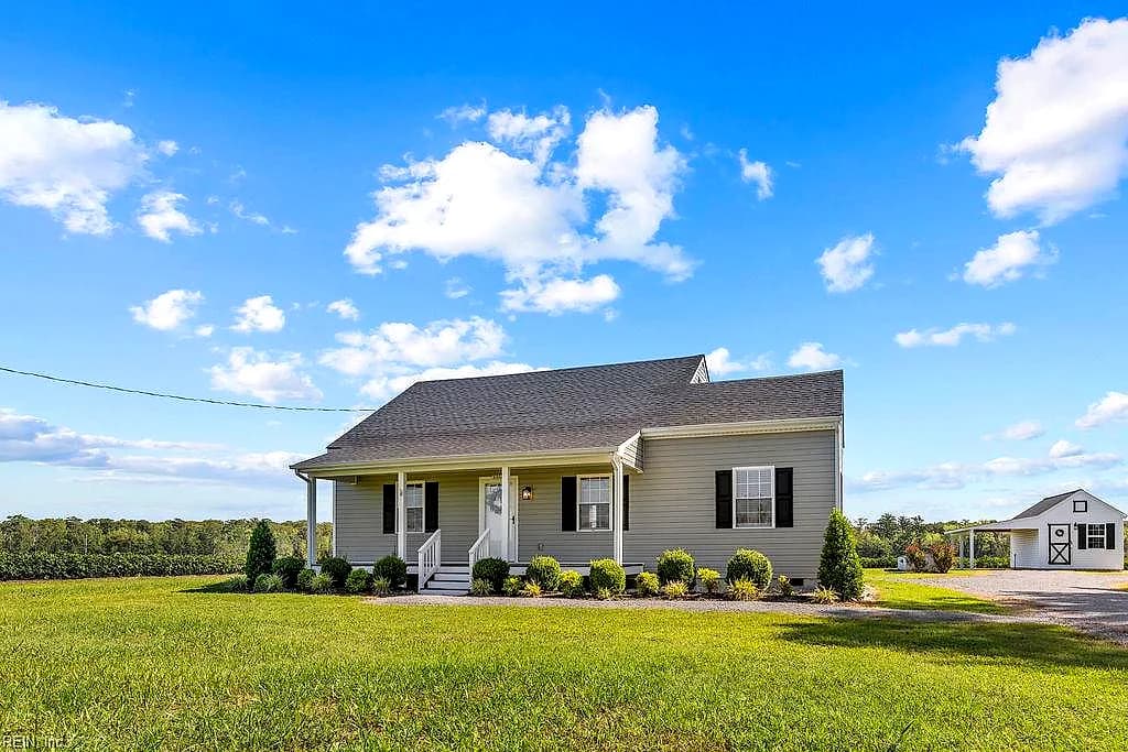 31353 Millfield RD, WAKEFIELD VA 23888 - Main photo