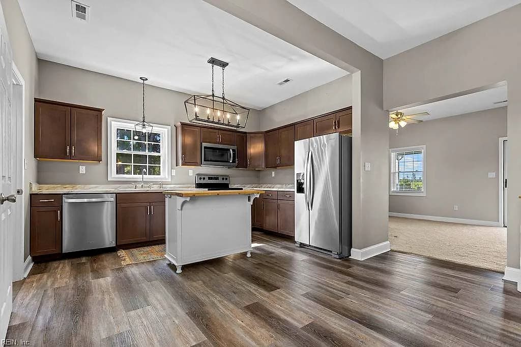 31353 Millfield RD, WAKEFIELD VA 23888 - Photo 4