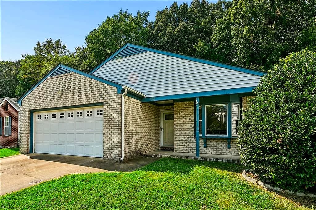 402 Westview DR, HAMPTON VA 23666 - Photo 5