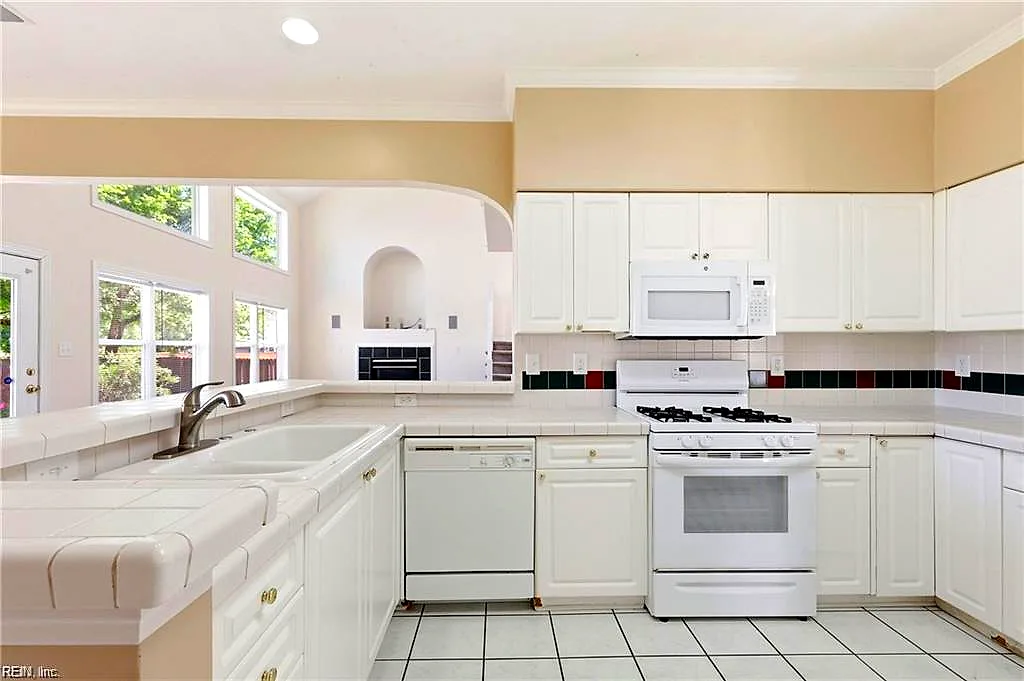 953 Sandoval DR, VIRGINIA BEACH VA 23454 thumb 11