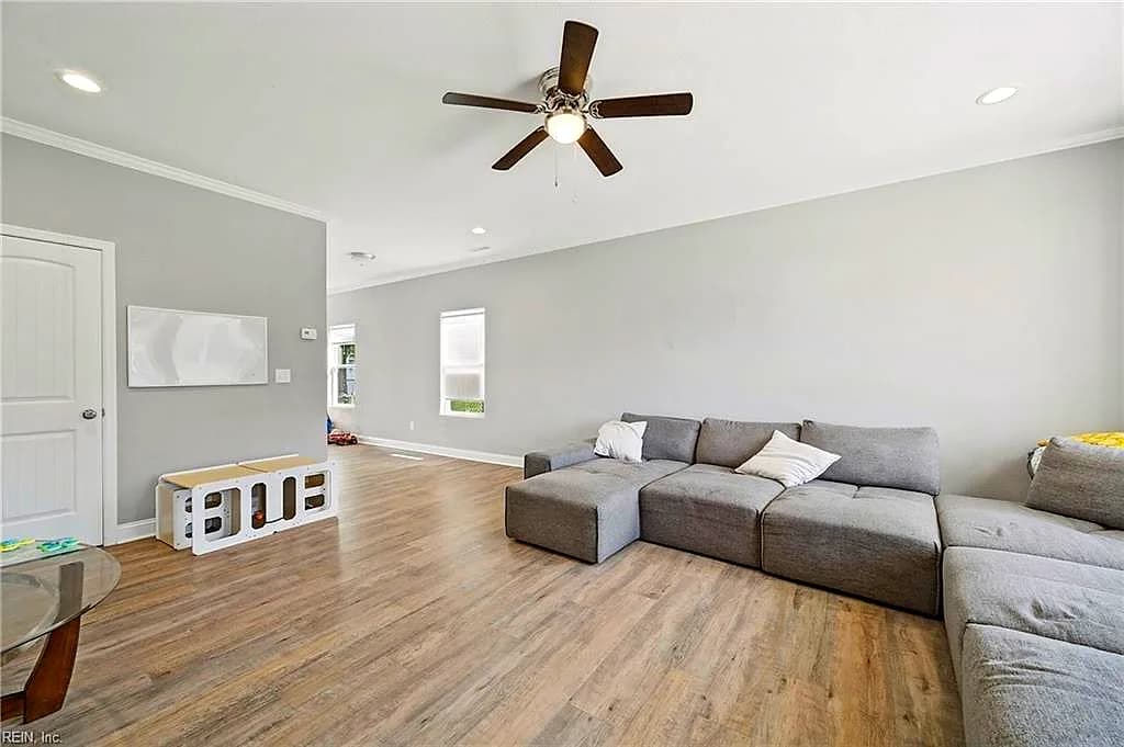524 Harriett St ST #B, HAMPTON VA 23669 thumb 6