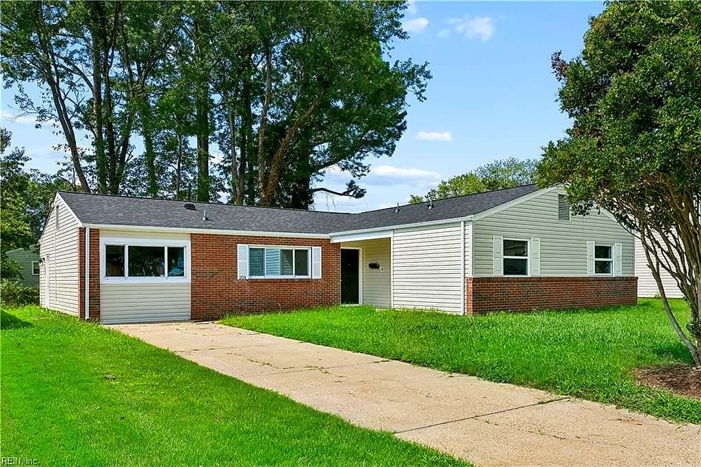 204 Greenwell DR, HAMPTON VA 23666 - Photo 4