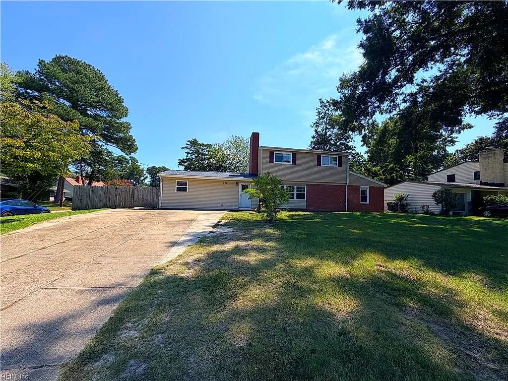 556 Caren DR, VIRGINIA BEACH VA 23452 - Main photo
