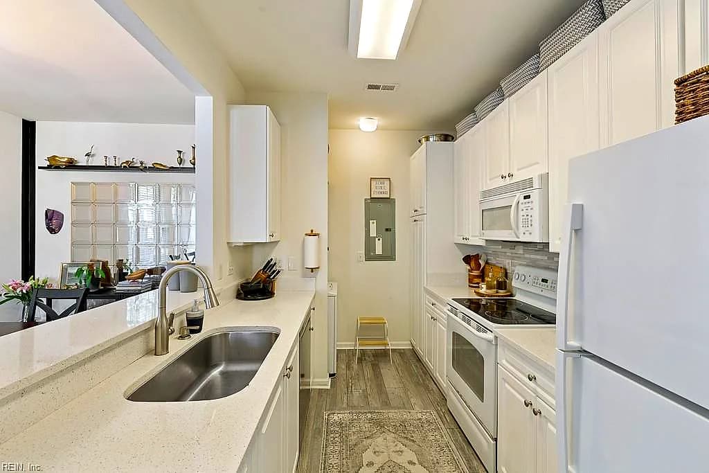 1009 Gamston LN, VIRGINIA BEACH VA 23455 thumb 10