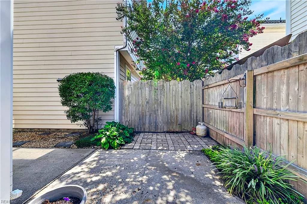 1833 Staple Inn DR, VIRGINIA BEACH VA 23456 thumb 12