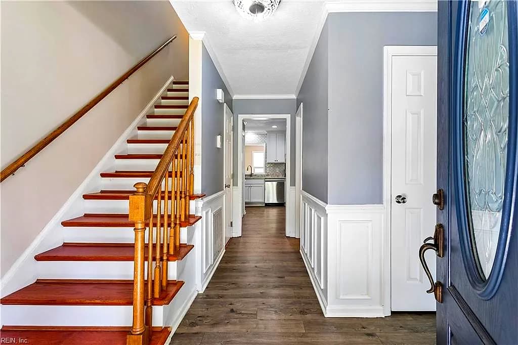 28 Holly ST, POQUOSON VA 23662 - Photo 5