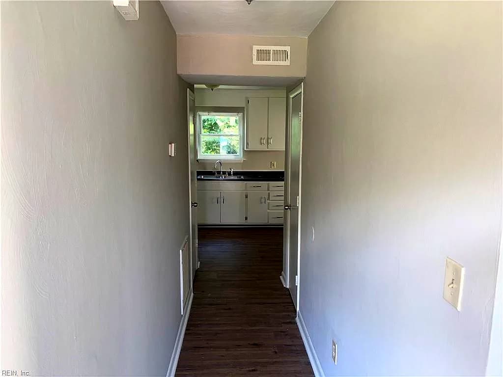 857 28 ST, NEWPORT NEWS VA 23607 - Photo 3