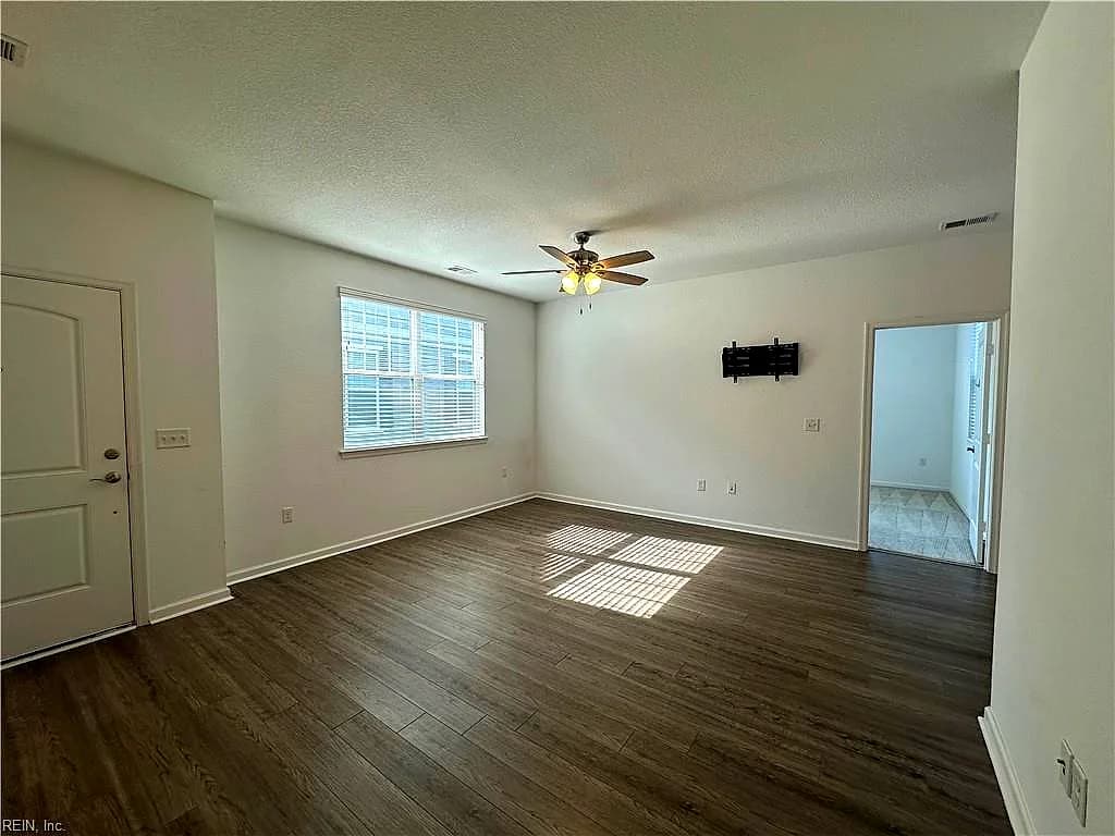 5041 Hawkins Mill WAY, VIRGINIA BEACH VA 23455 - Photo 5