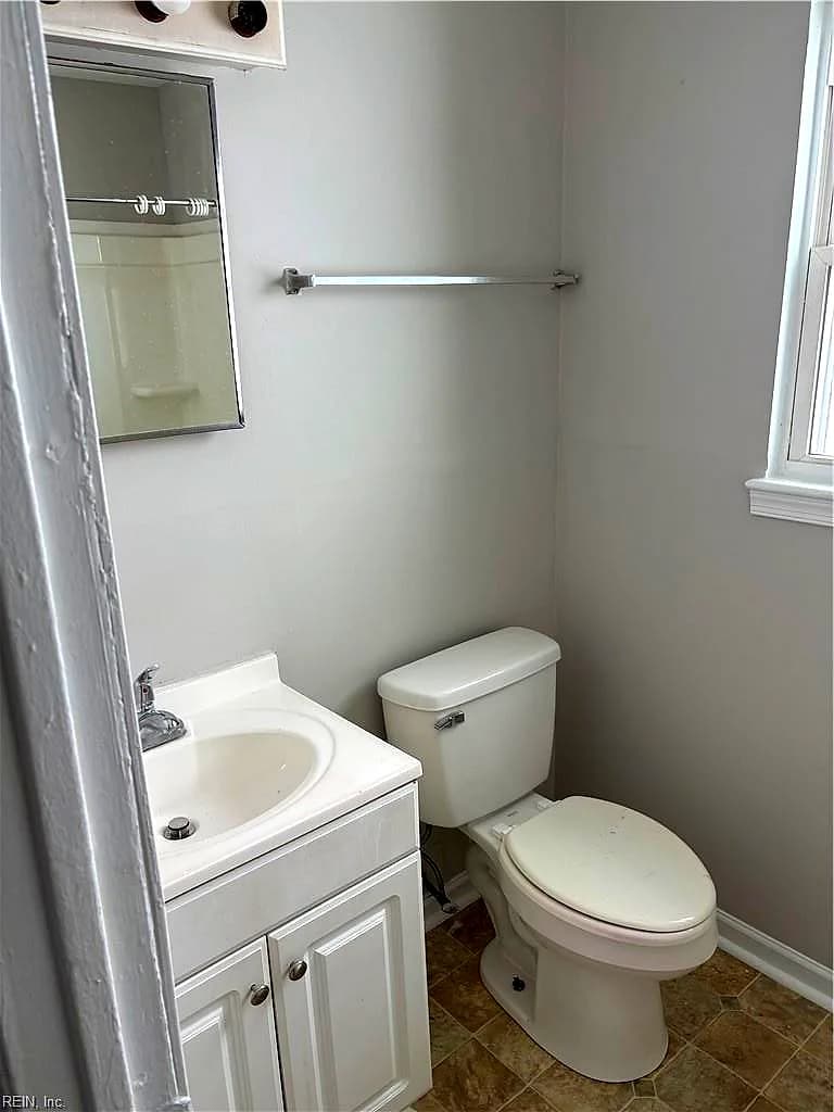 1112 36 ST, NEWPORT NEWS VA 23607 thumb 11