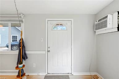 2501 Harling DR, CHESAPEAKE VA 23325 thumb 3