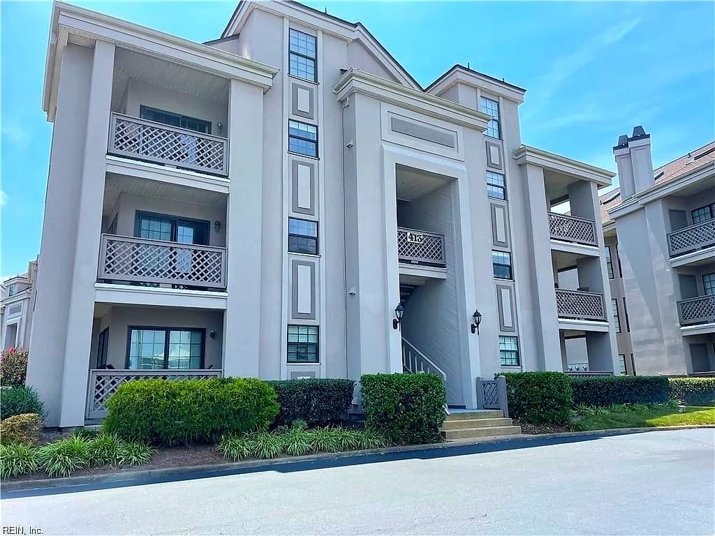 413 Harbour PT #102, VIRGINIA BEACH VA 23451 - Main photo