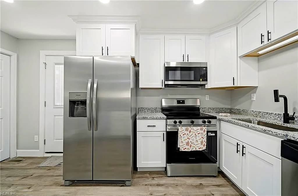 65 Cavalier RD, HAMPTON VA 23669 thumb 11