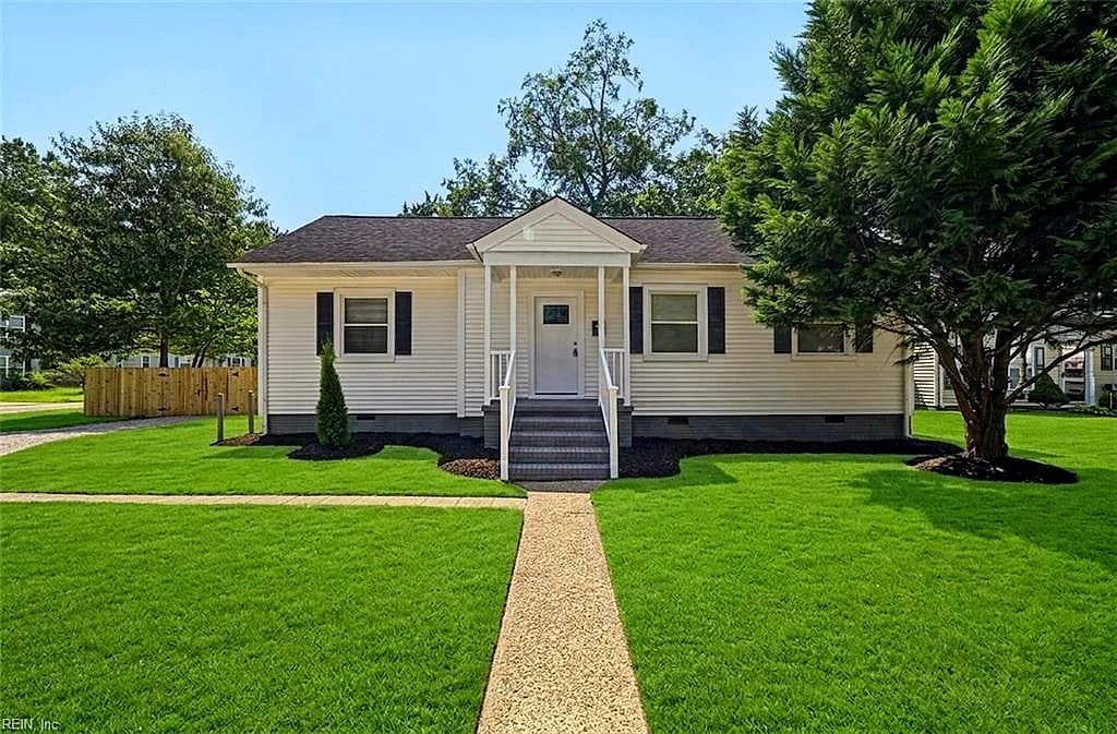65 Cavalier RD, HAMPTON VA 23669 - Photo 4