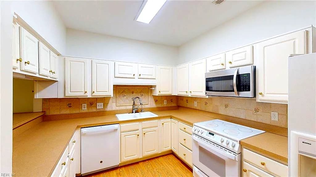 300 Riveranne CT #313, VIRGINIA BEACH VA 23462 thumb 8