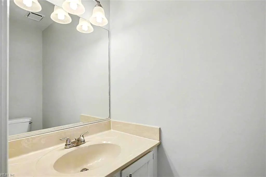 37 S Gawain WAY, HAMPTON VA 23669 thumb 11