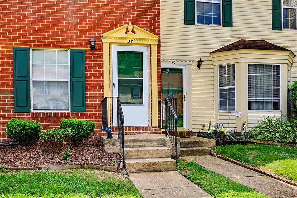 37 S Gawain WAY, HAMPTON VA 23669 - Photo 5
