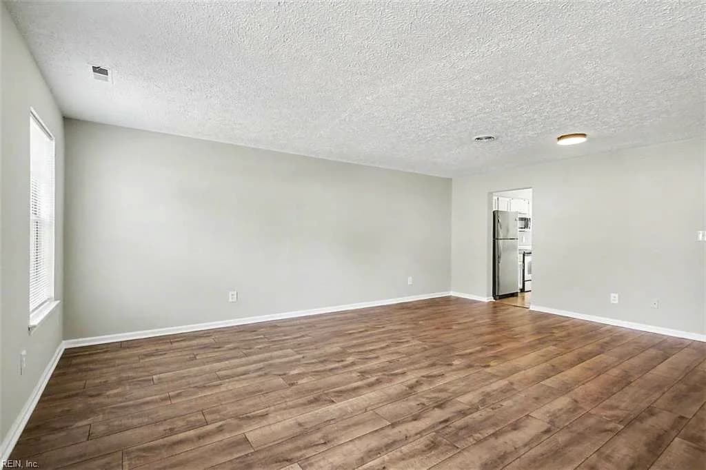 37 S Gawain WAY, HAMPTON VA 23669 thumb 7