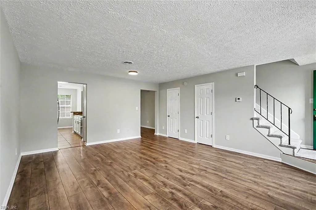 37 S Gawain WAY, HAMPTON VA 23669 thumb 8